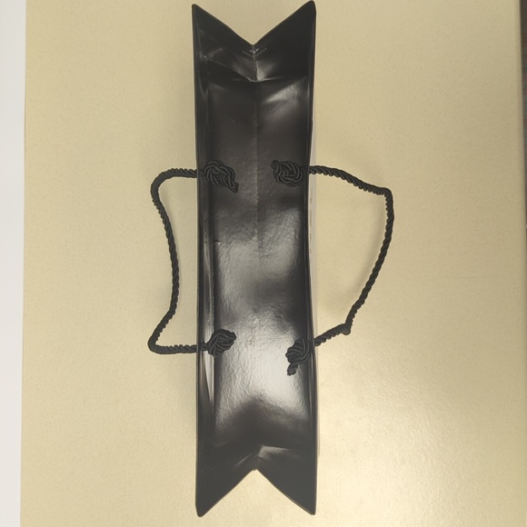 Chanel eyewear paper bag - Picture 2 of 3